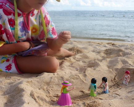 Playmobil hit the beach